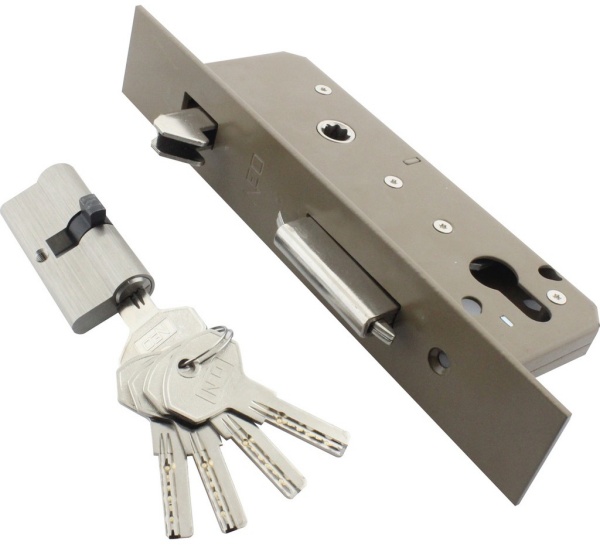 cách thay ổ khóa cửa sắt kéo